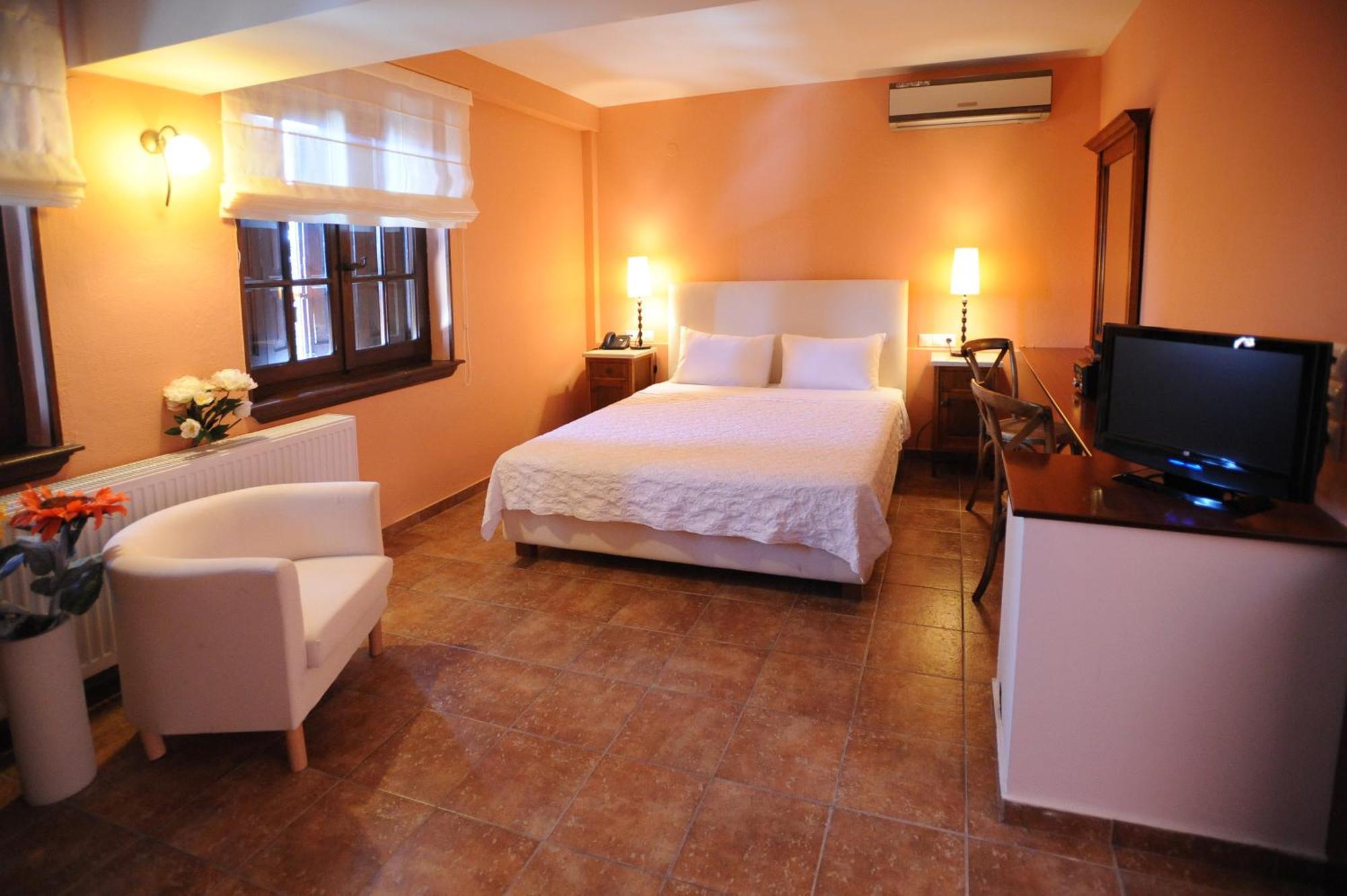 Boutique Hotel Kentrikon & Bungalows Agios Ioannis  ภายนอก รูปภาพ
