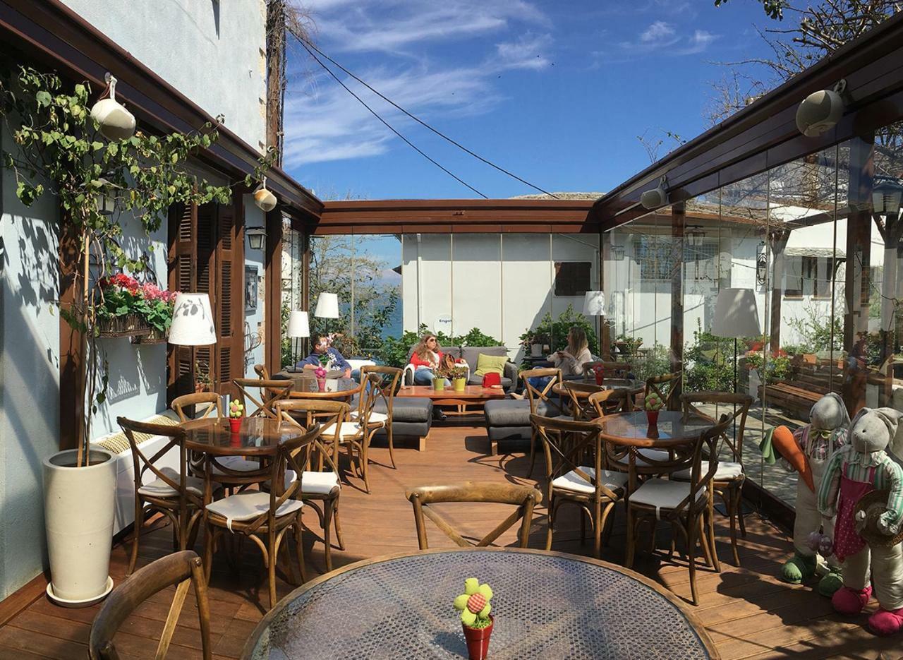 Boutique Hotel Kentrikon & Bungalows Agios Ioannis  ภายนอก รูปภาพ